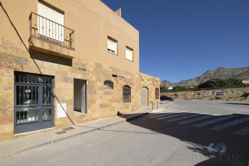 Venda de local comercial a Dúrcal