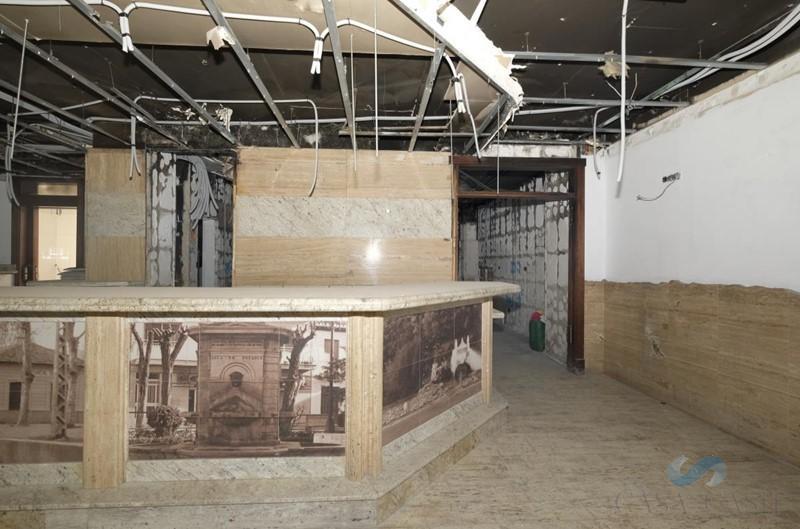 Venda de local comercial a Dúrcal