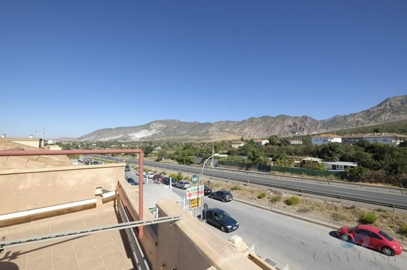 Venda de local comercial a Dúrcal
