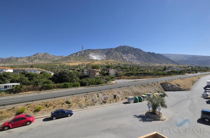 Venda de local comercial a Dúrcal