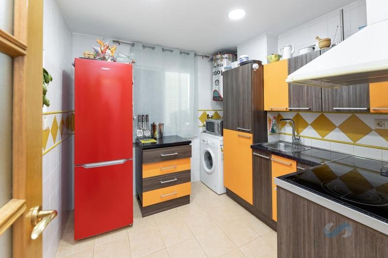 For sale of flat in Albolote