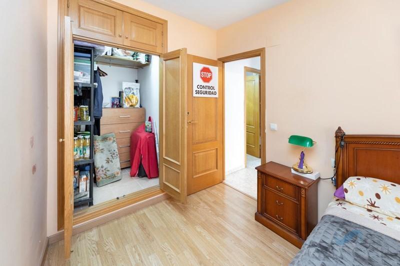 For sale of flat in Albolote