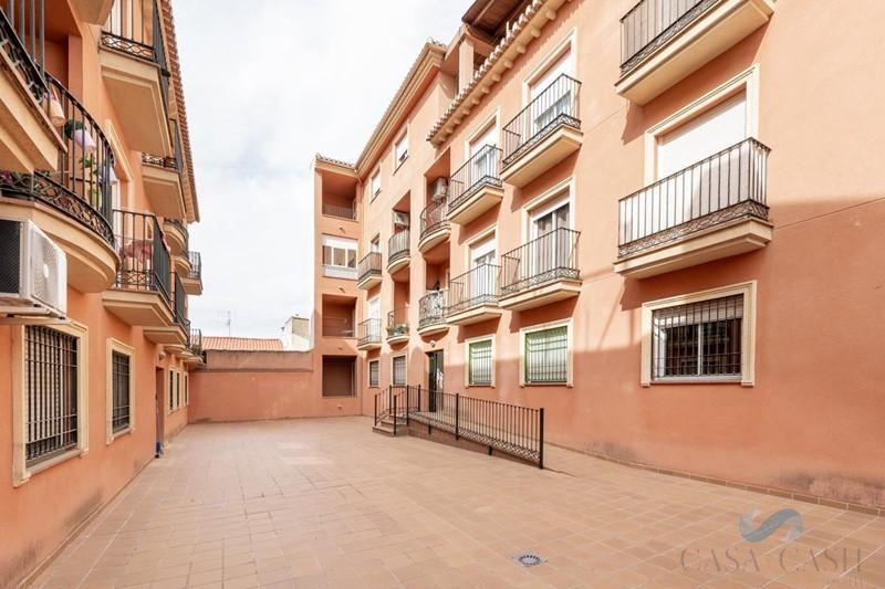 For sale of flat in Albolote