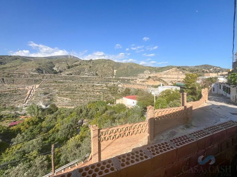 Venta de casa en Vélez de Benaudalla Venta de casa en Vélez de Benaudalla