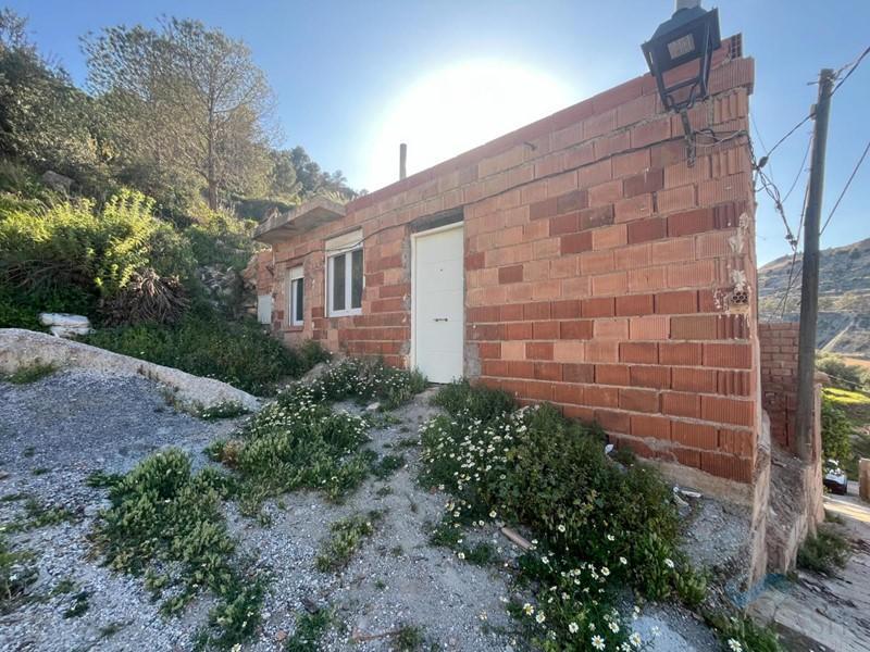 Venta de casa en Vélez de Benaudalla Venta de casa en Vélez de Benaudalla