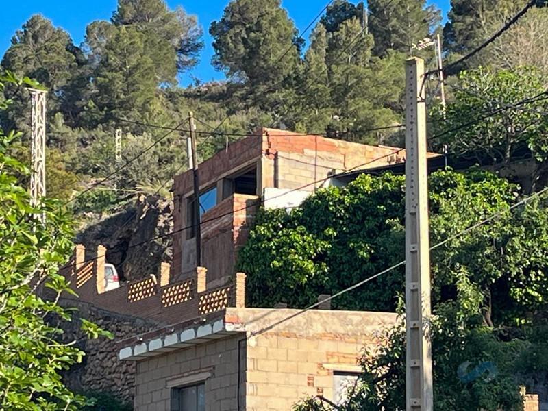 Venta de casa en Vélez de Benaudalla Venta de casa en Vélez de Benaudalla