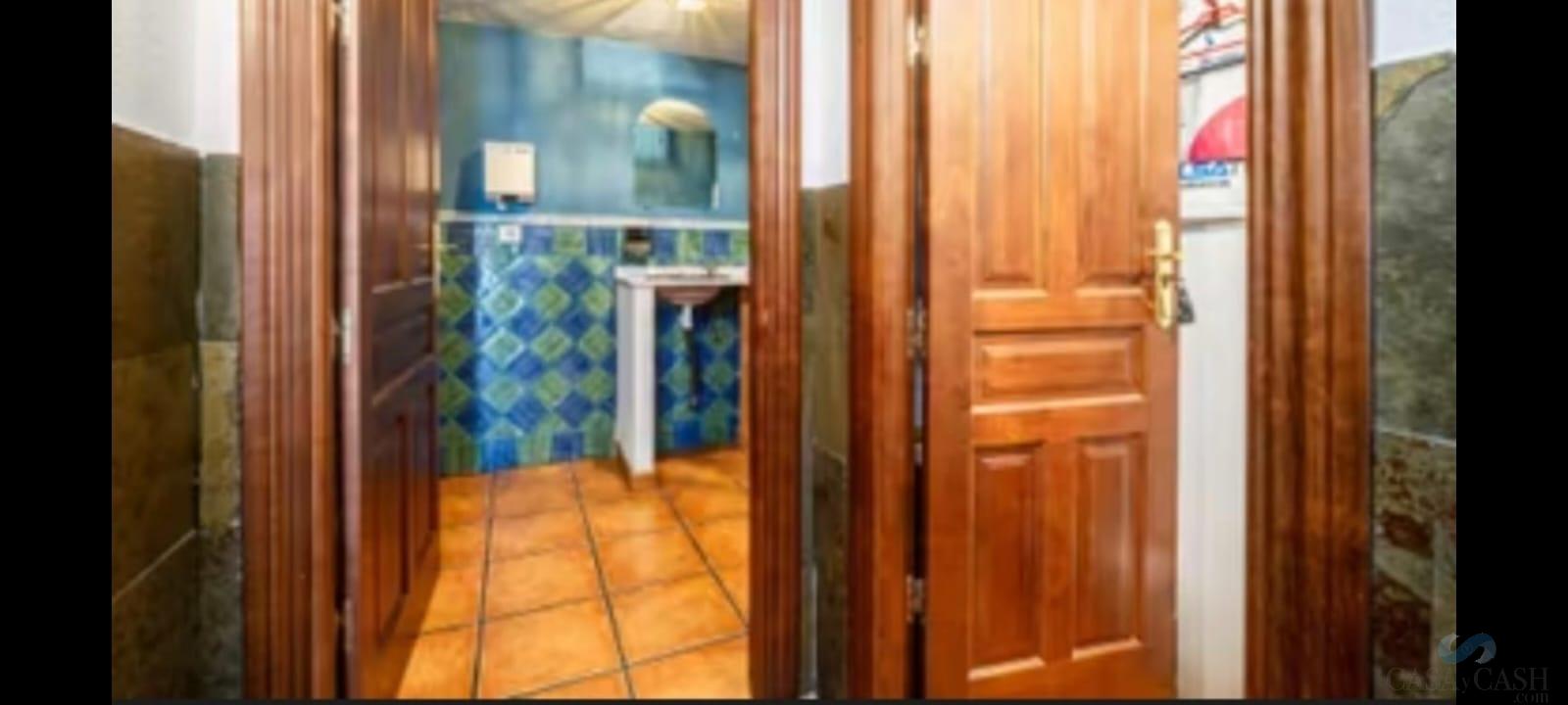 Venta de local en La Zubia