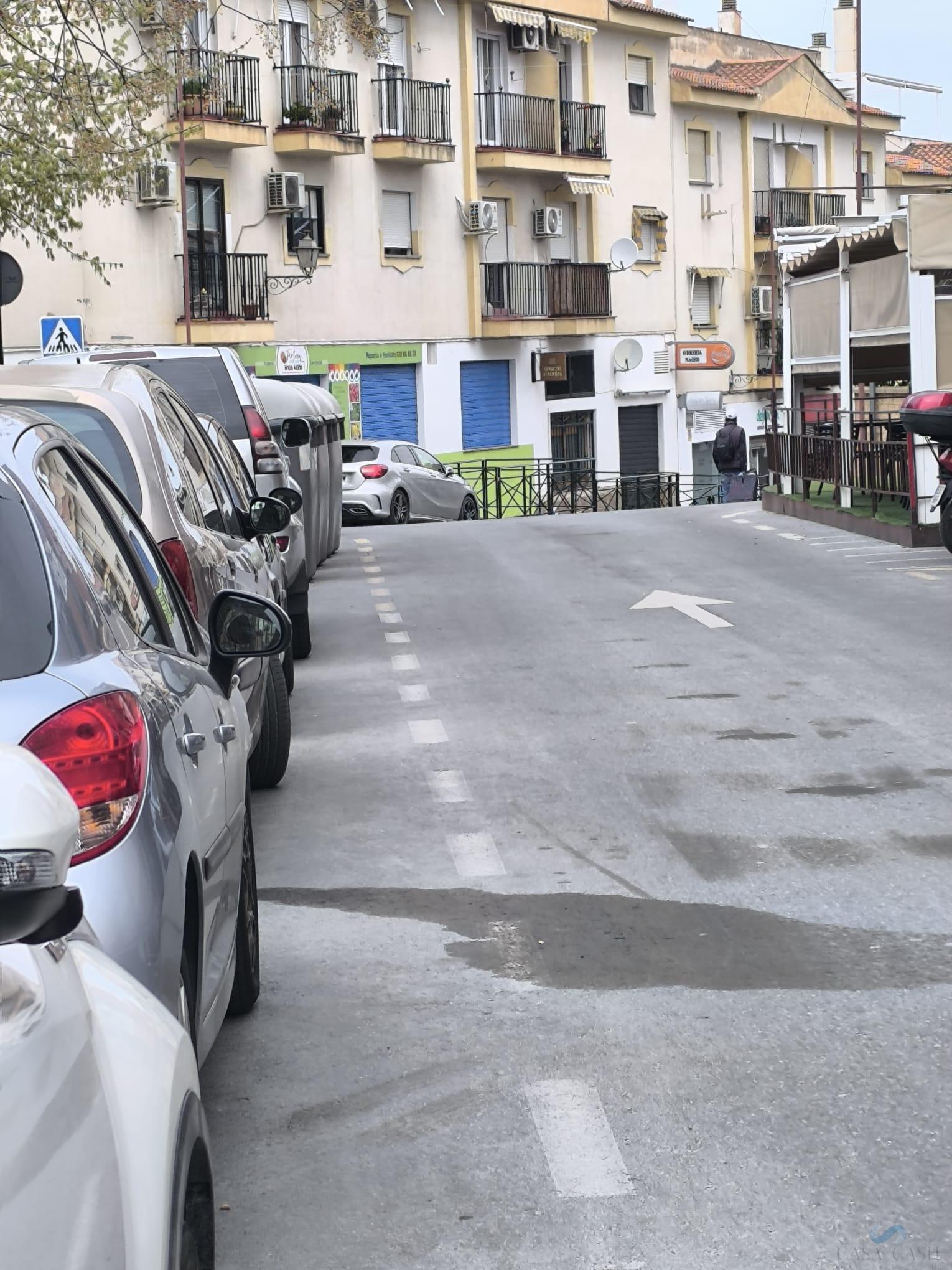 Venta de local en La Zubia