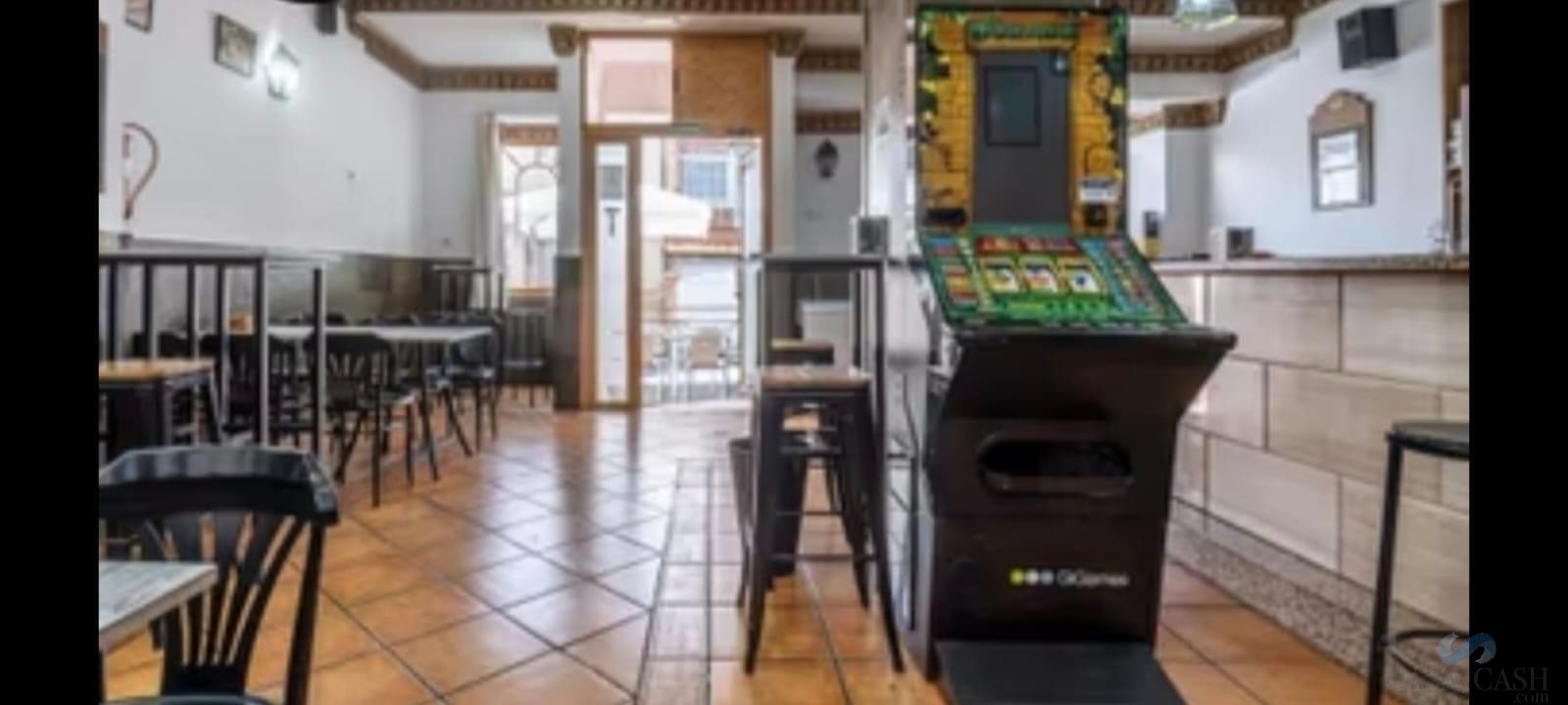 Venta de local en La Zubia