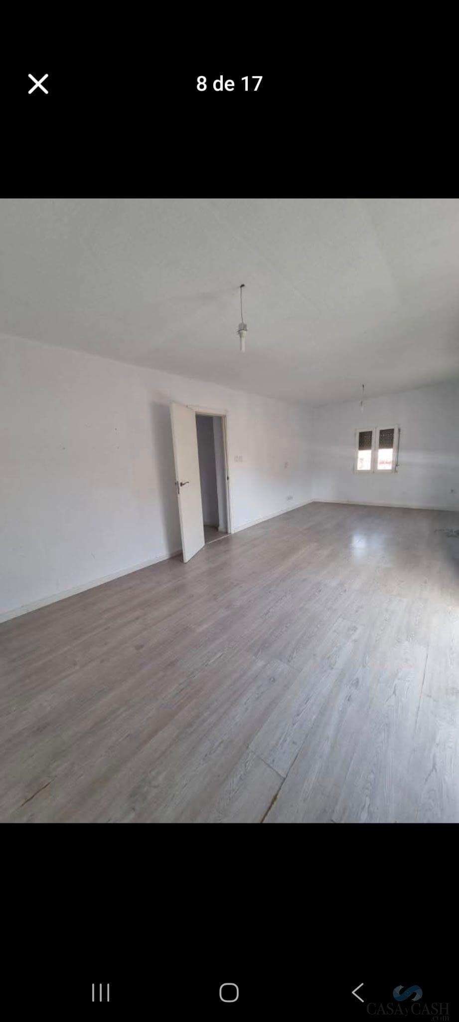 Venta de piso en Granada