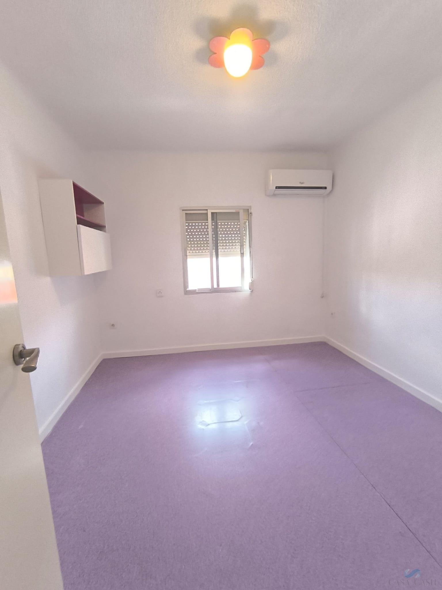 Venta de piso en Granada