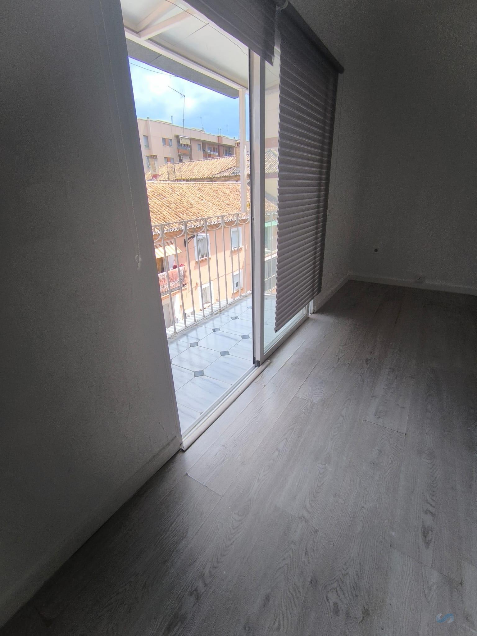 Venta de piso en Granada