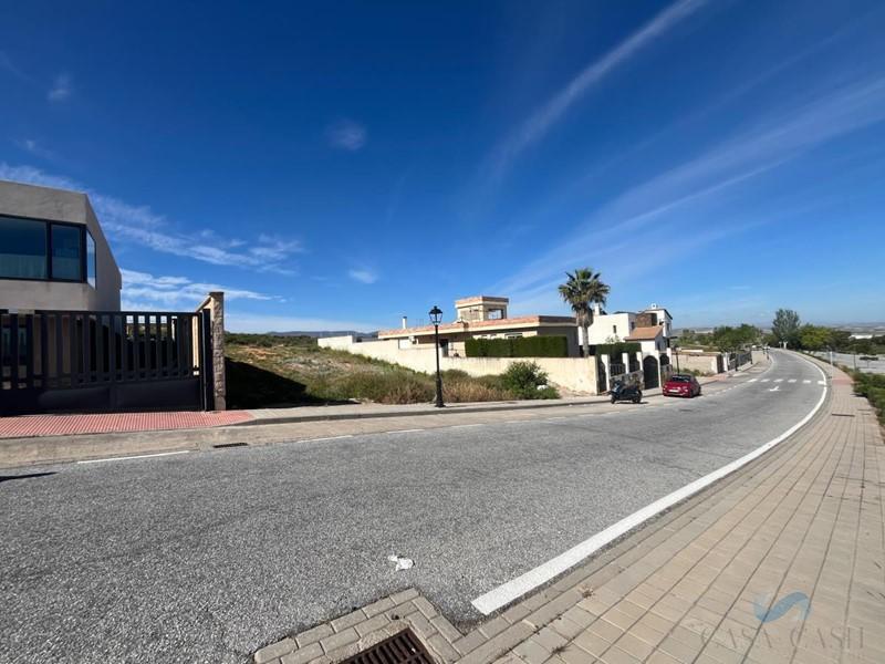 Venta de terreno en Dílar
