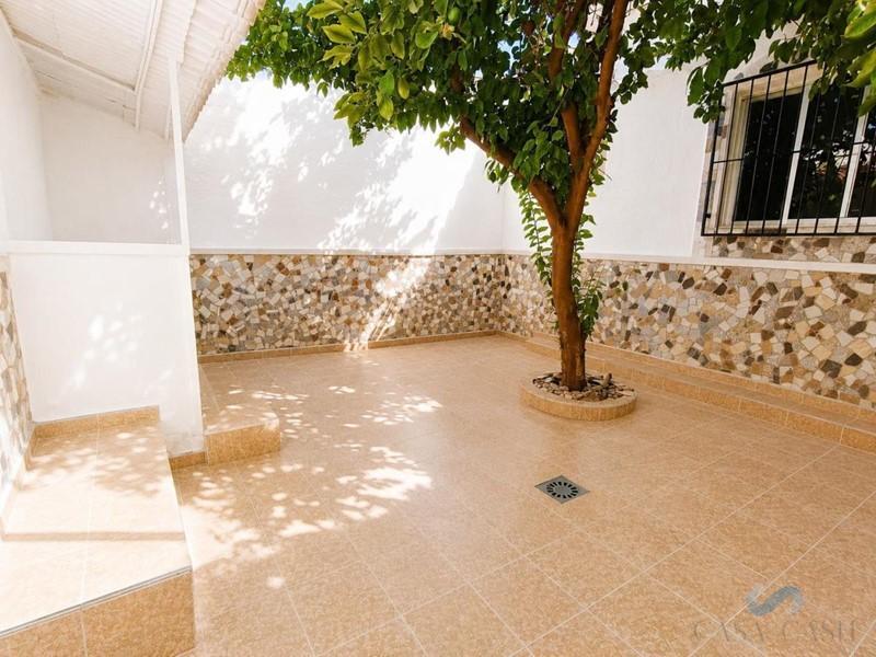 Venta de casa en Láchar