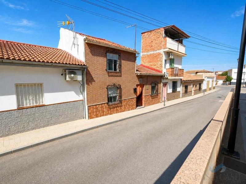 Venta de casa en Láchar