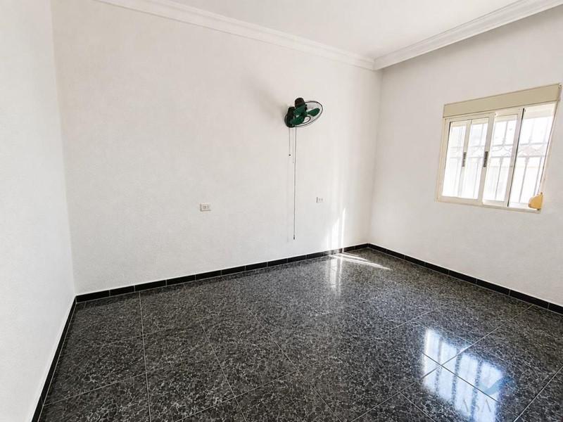 Venta de casa en Láchar