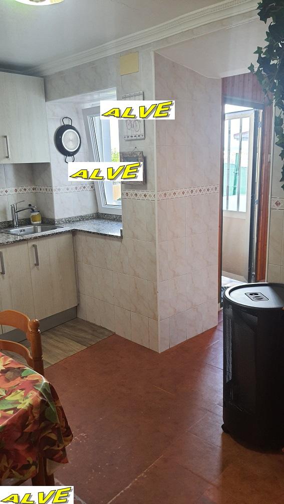 For sale of chalet in Camargo