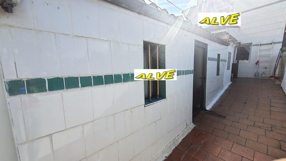For sale of chalet in Camargo