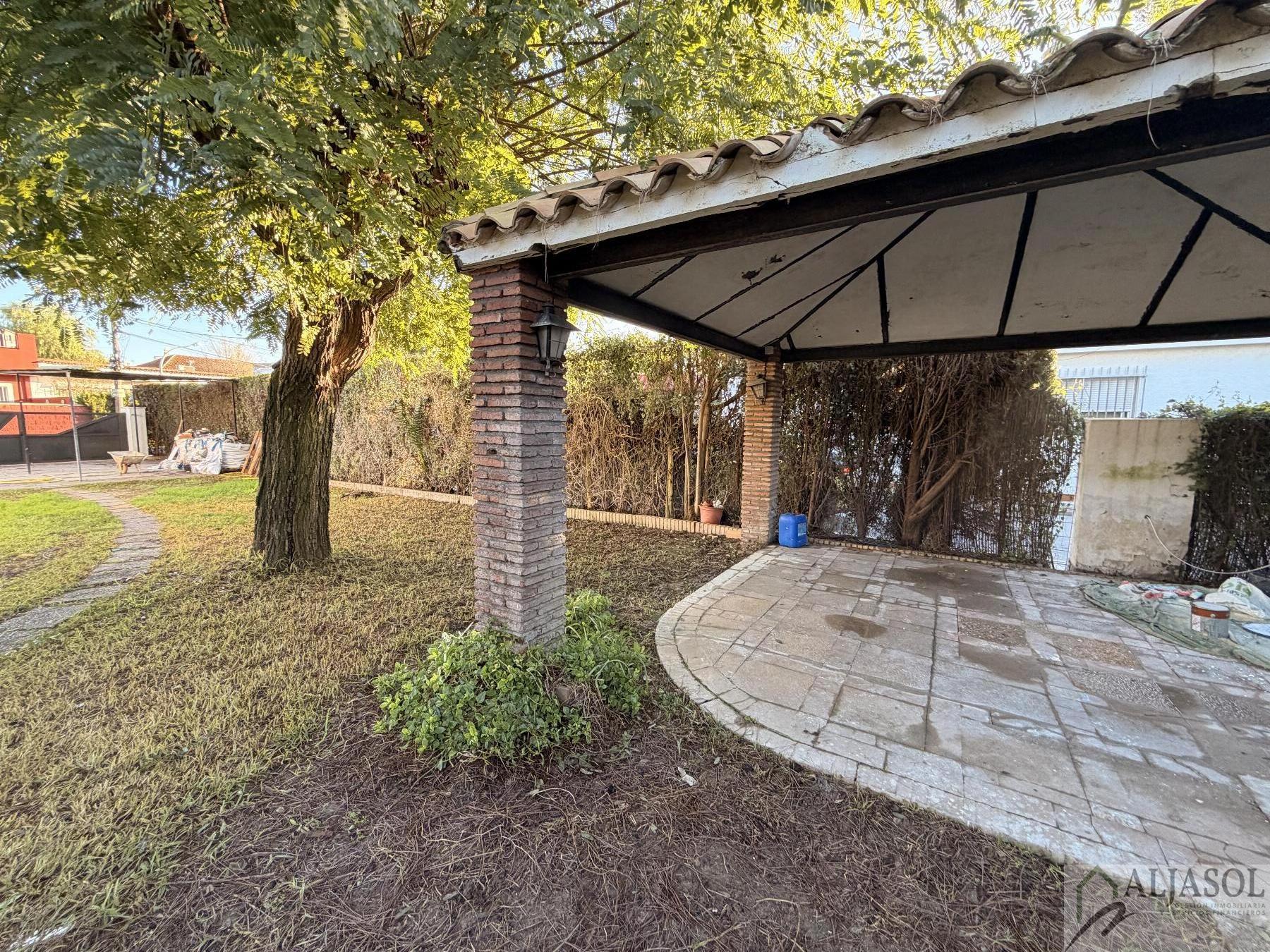 For rent of chalet in Valencina de la Concepción