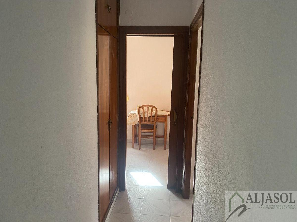 For sale of flat in Castilleja de la Cuesta