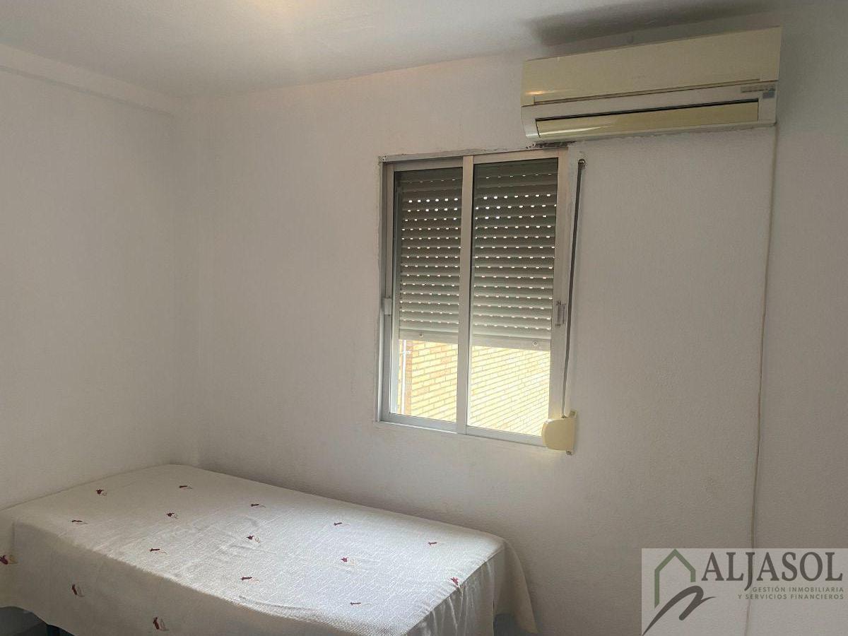 For sale of flat in Castilleja de la Cuesta