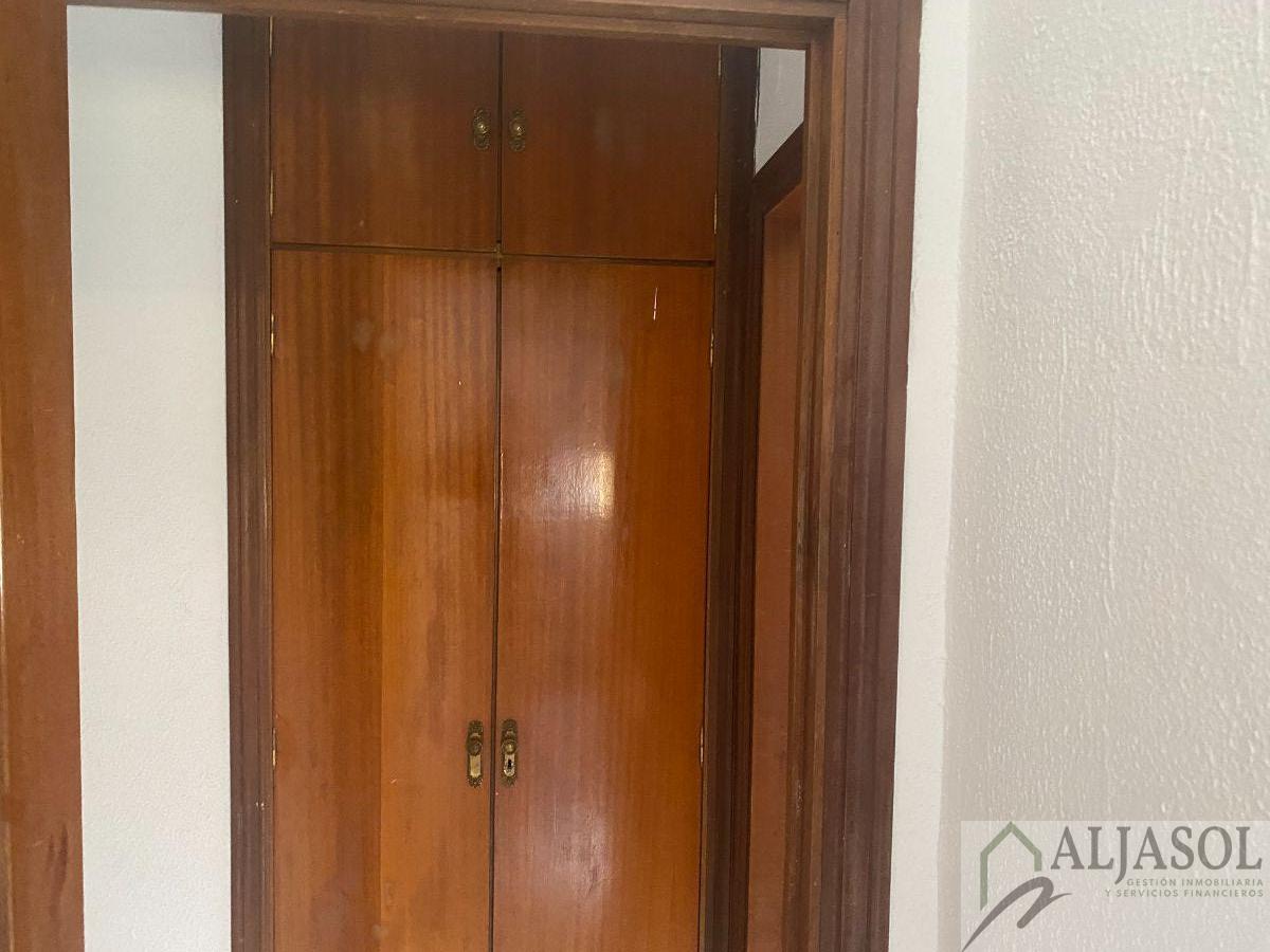 For sale of flat in Castilleja de la Cuesta