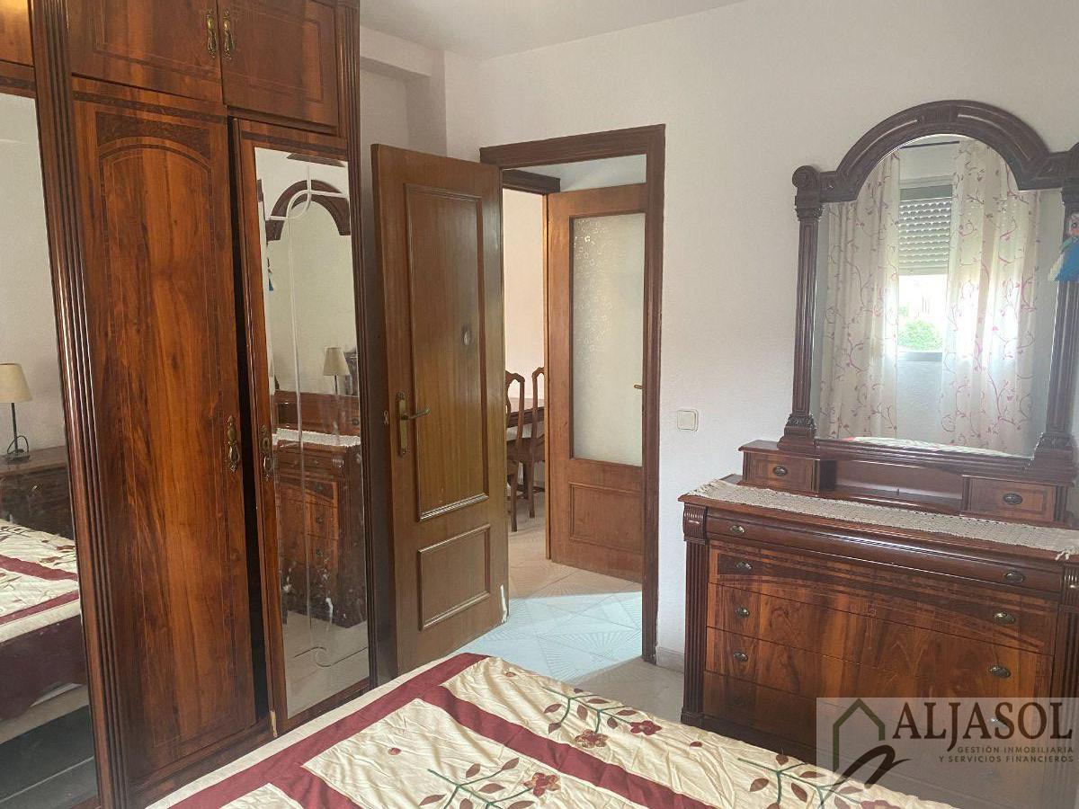 For sale of flat in Castilleja de la Cuesta