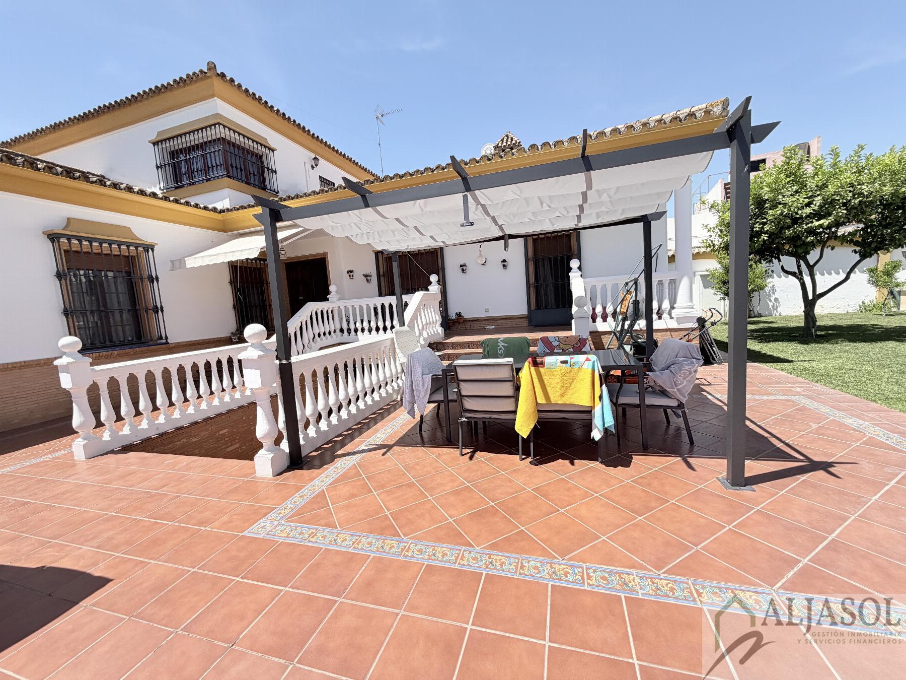 Venta de chalet en Bormujos