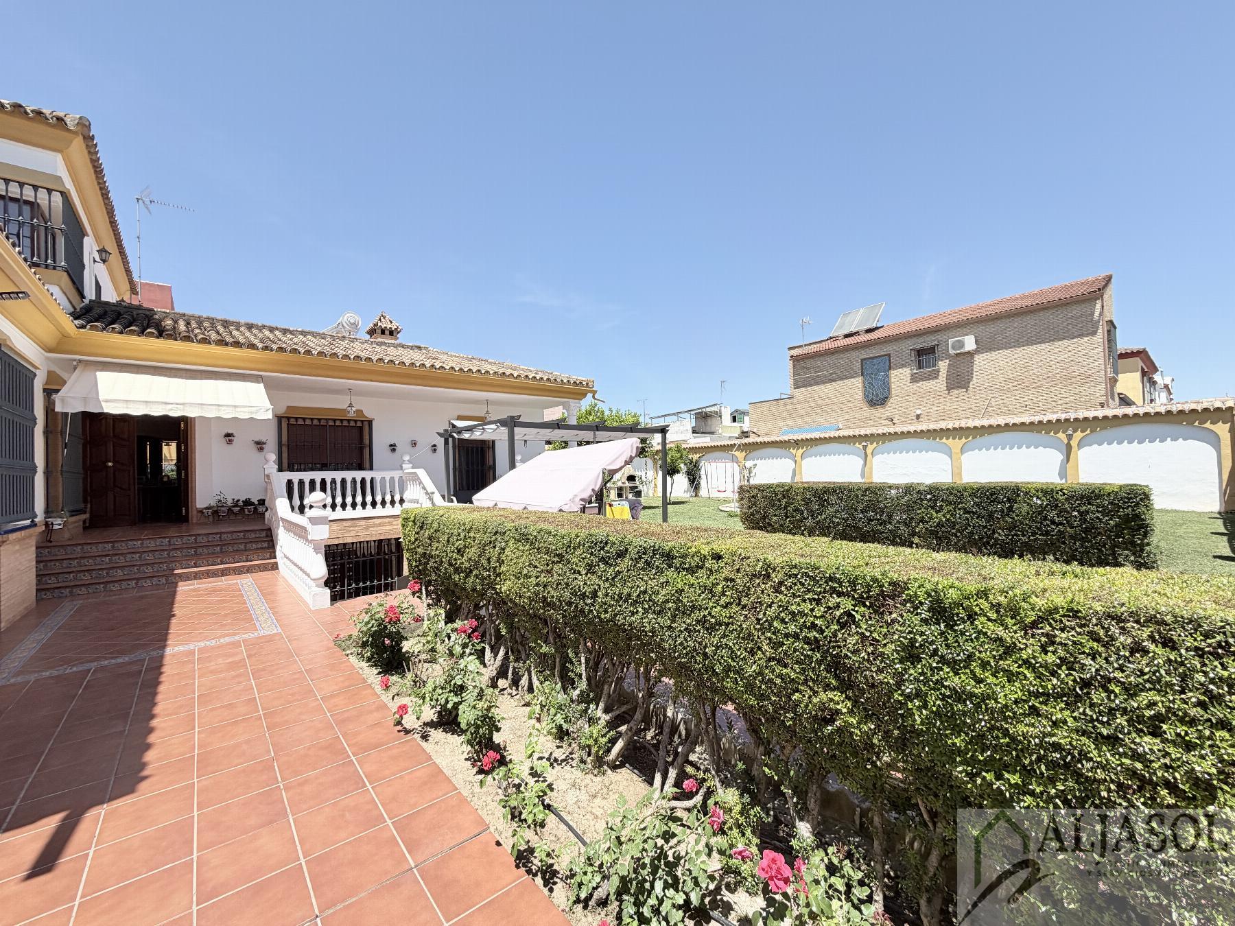 Venta de chalet en Bormujos