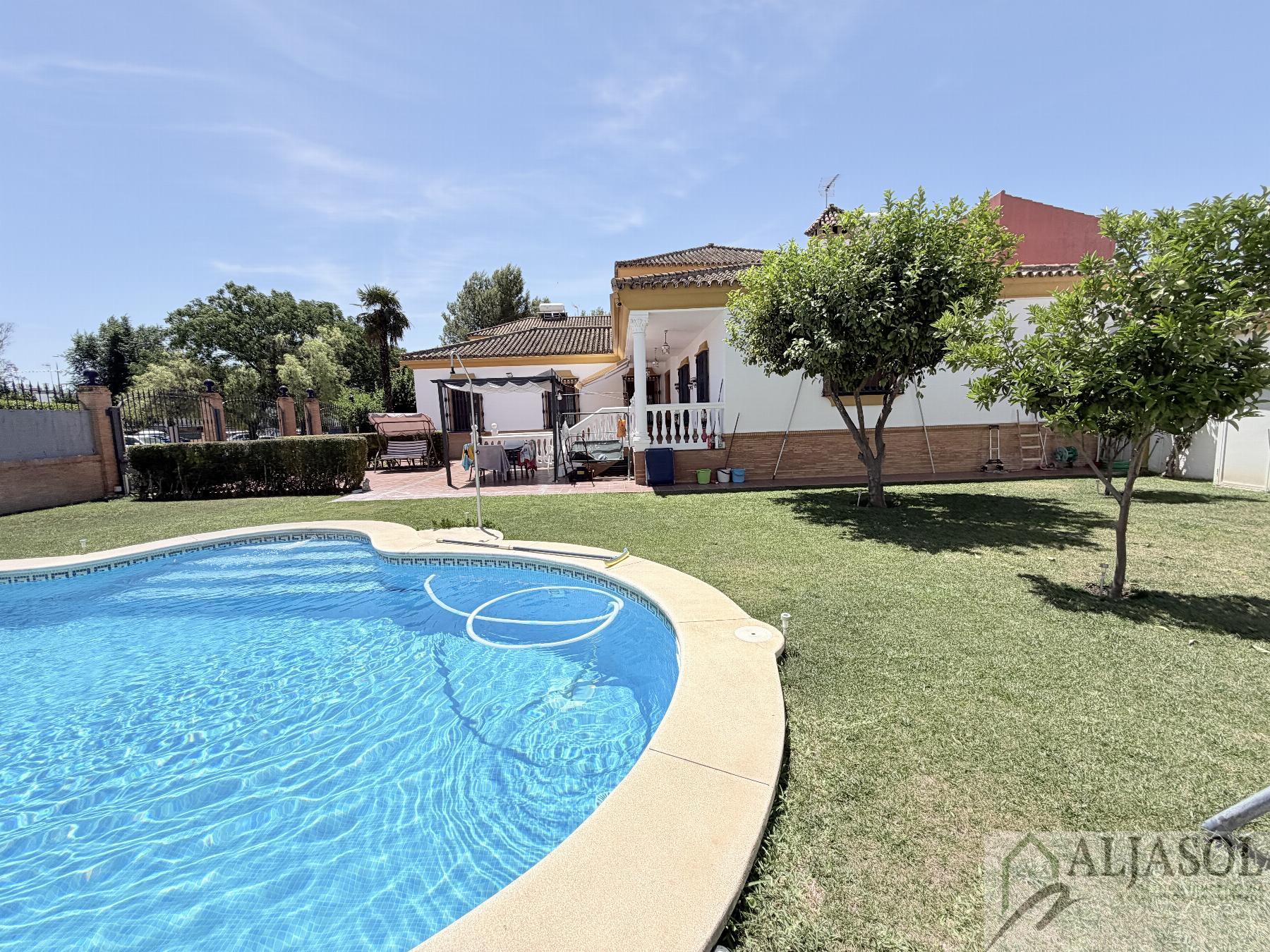 Venta de chalet en Bormujos