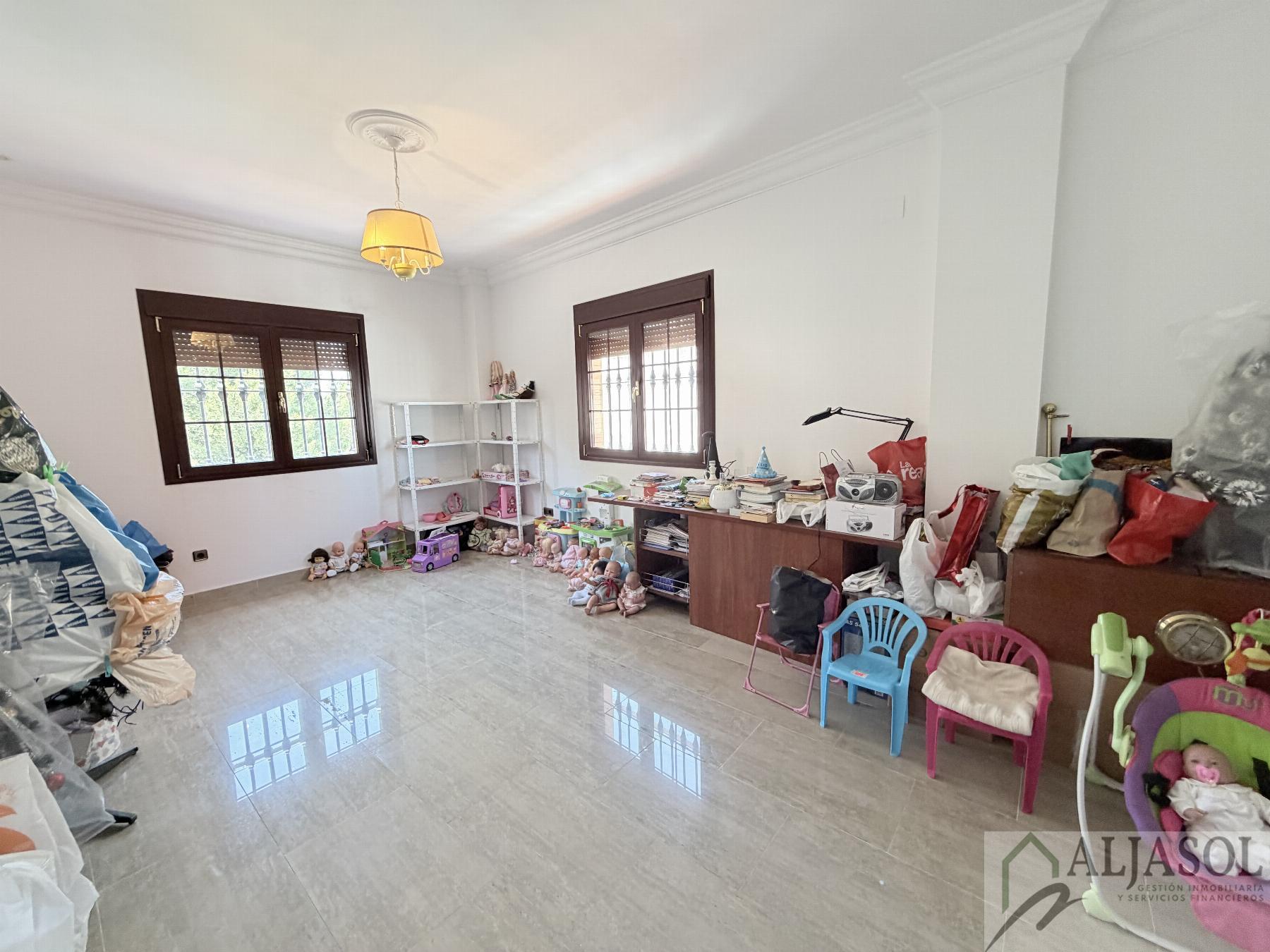 Venta de chalet en Bormujos