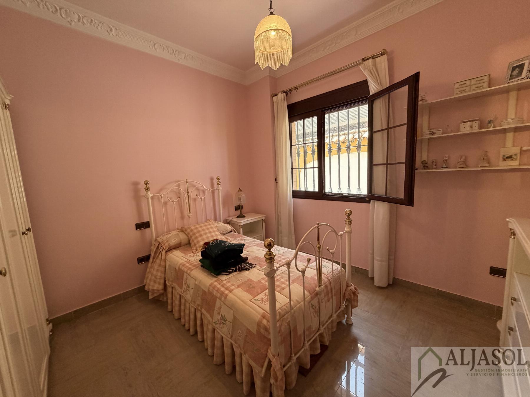 Venta de chalet en Bormujos
