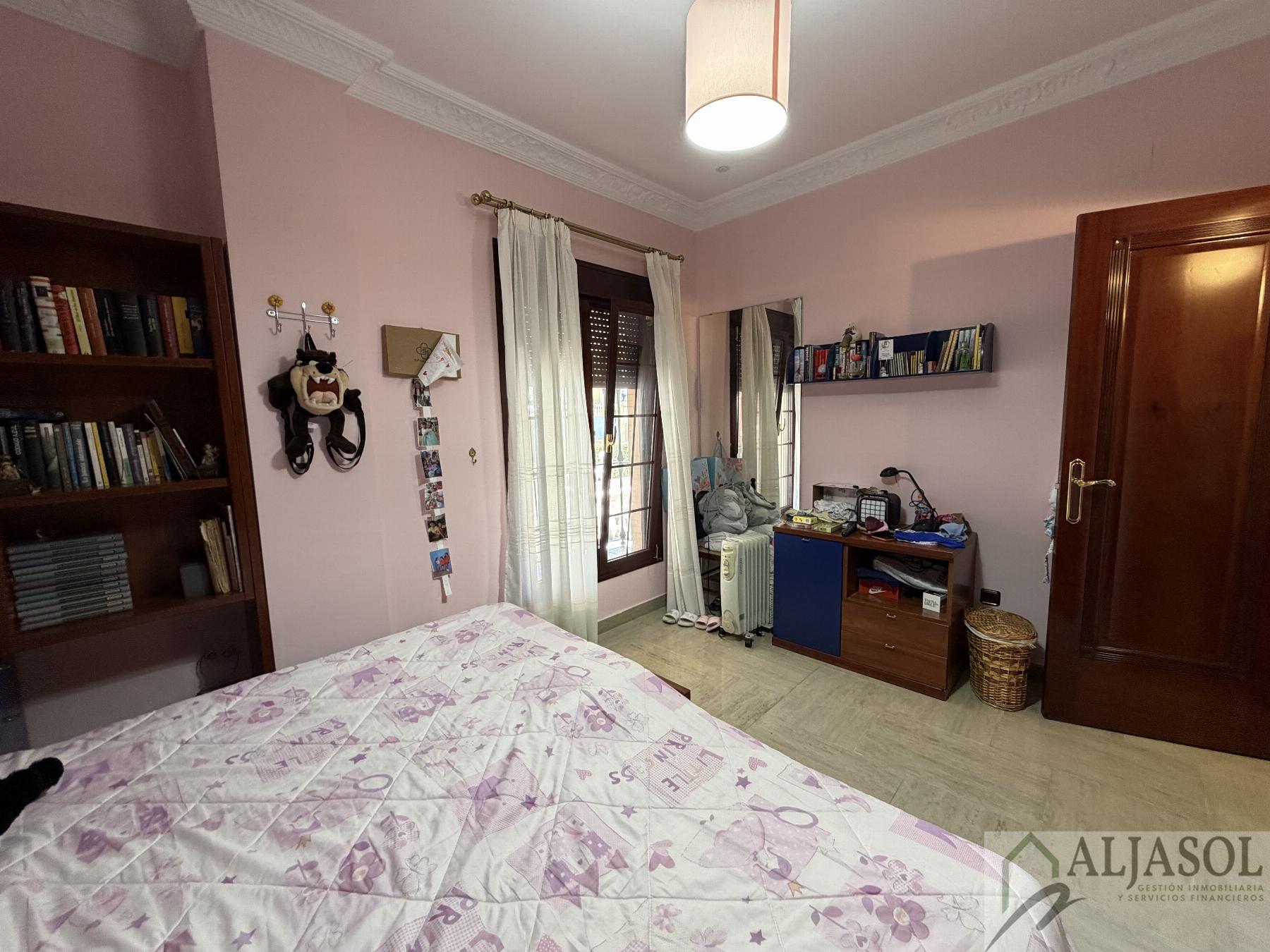 Venta de chalet en Bormujos