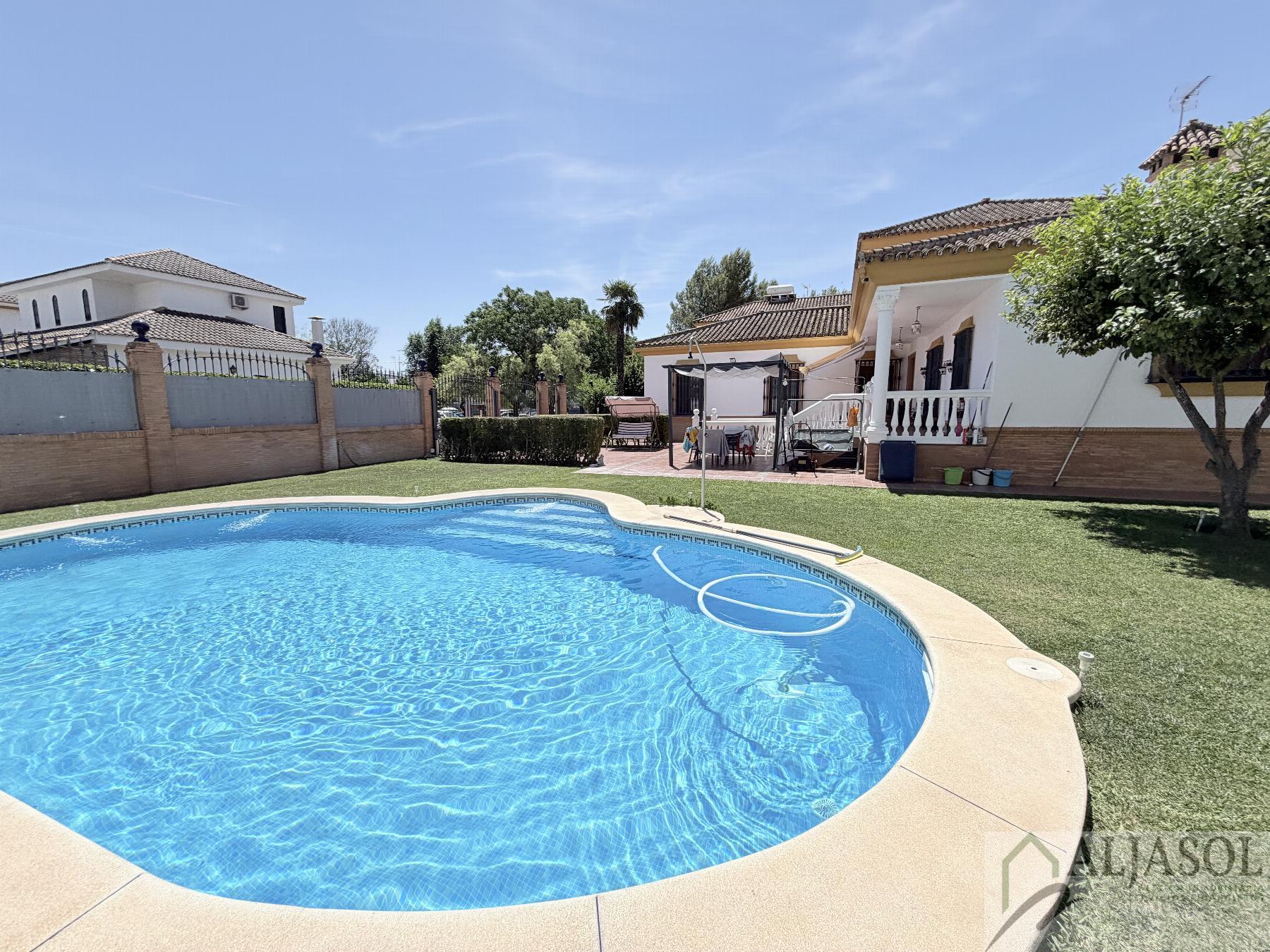 Venta de chalet en Bormujos