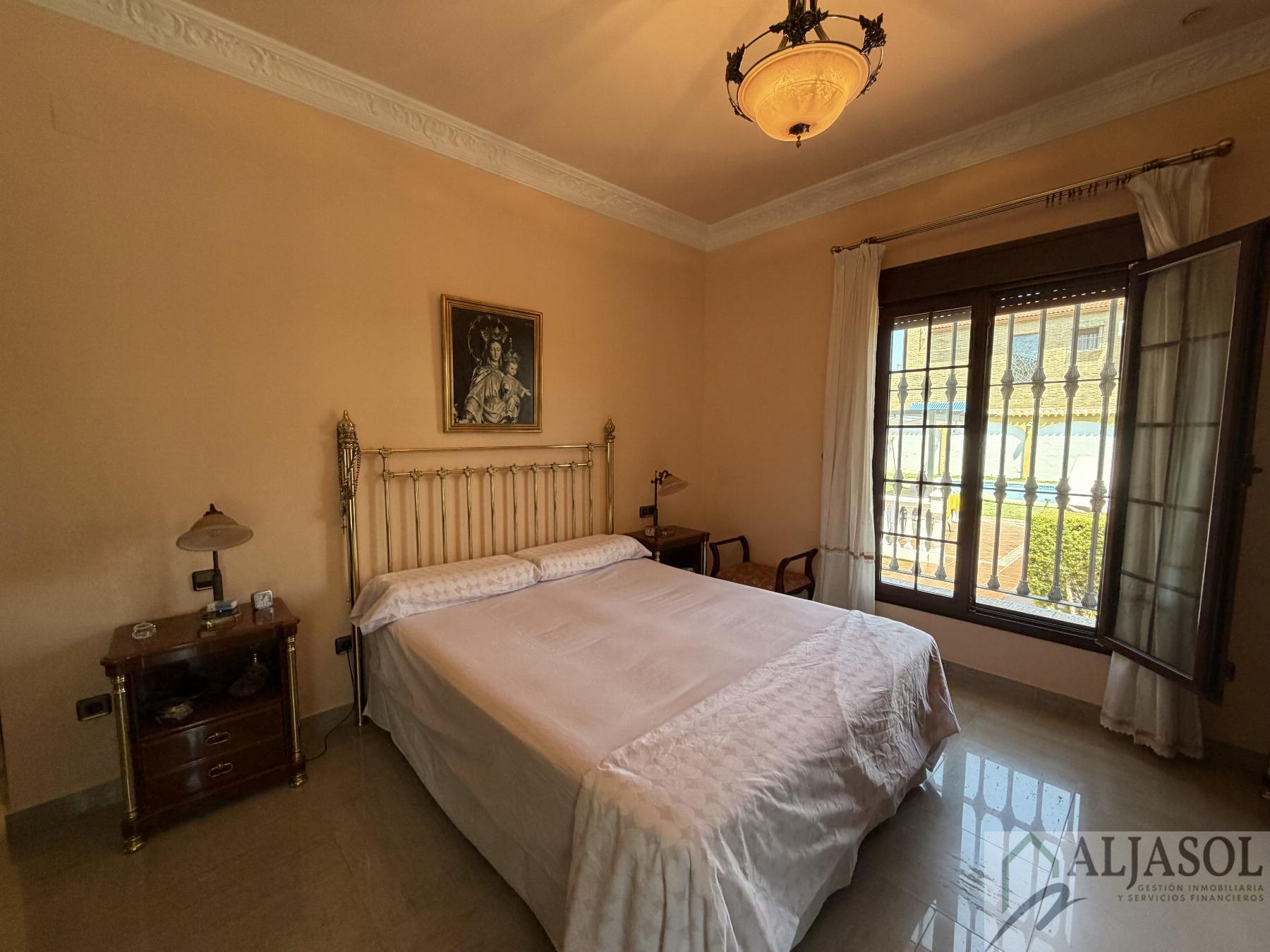 Venta de chalet en Bormujos
