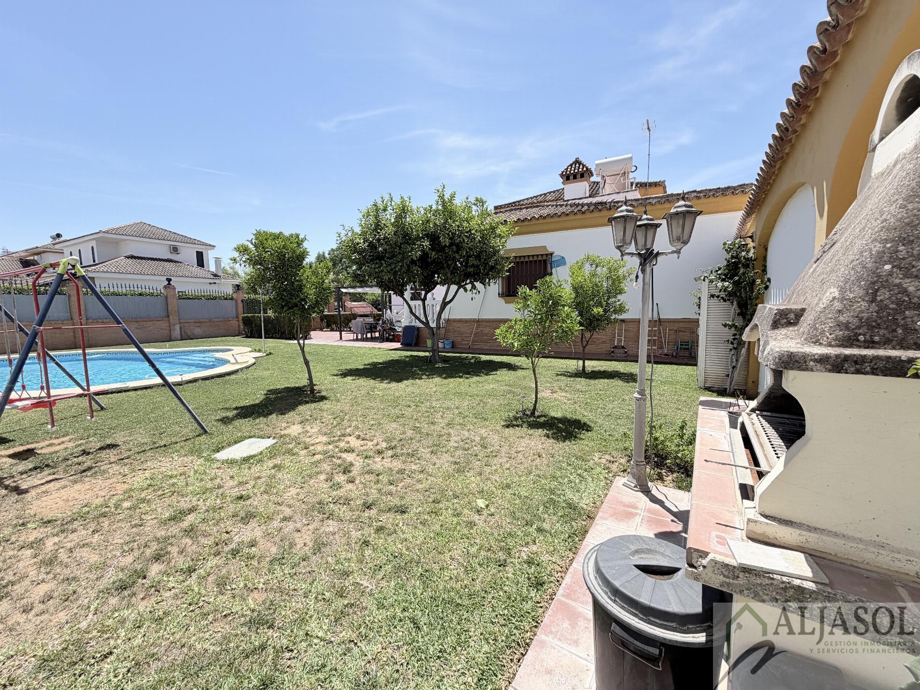 Venta de chalet en Bormujos