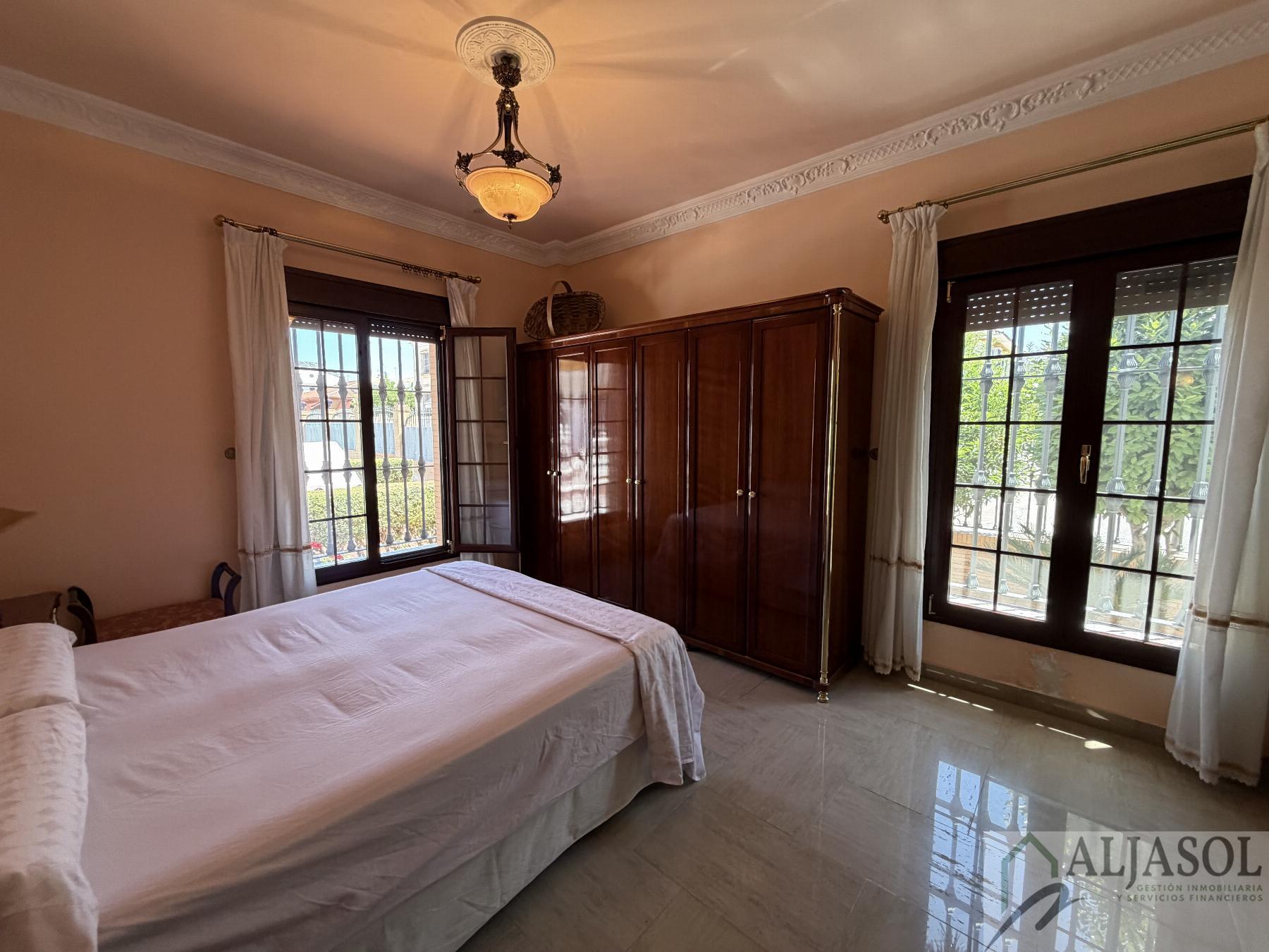 Venta de chalet en Bormujos