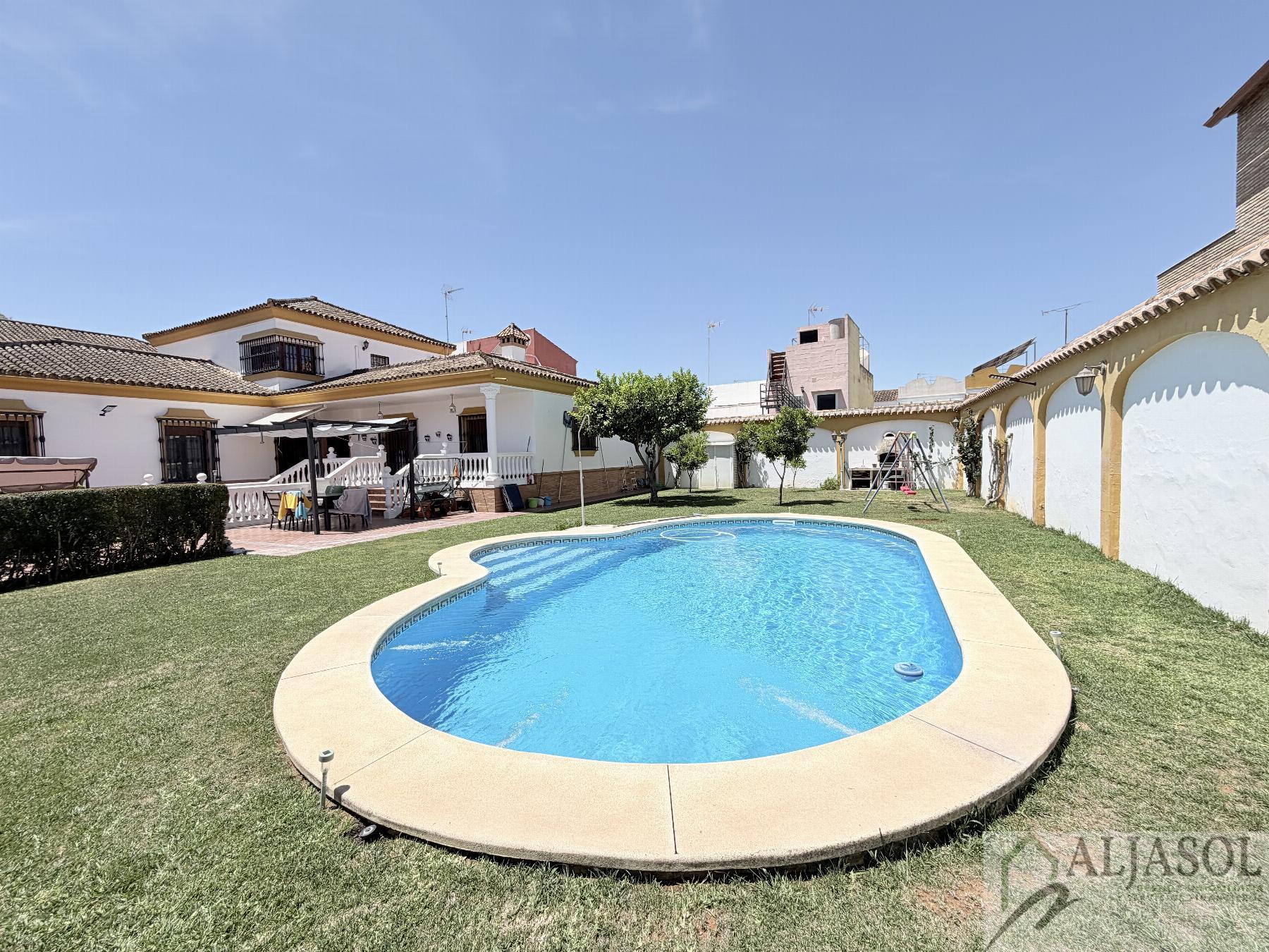 Venta de chalet en Bormujos