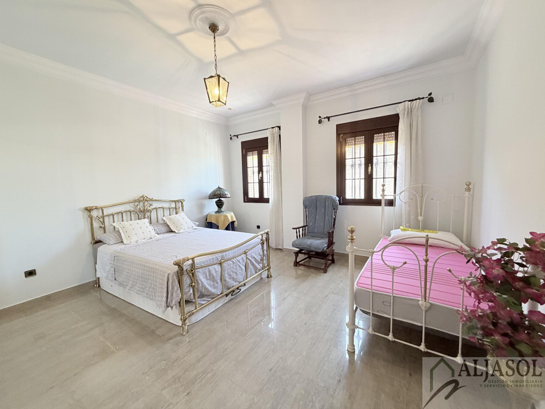 Venta de chalet en Bormujos