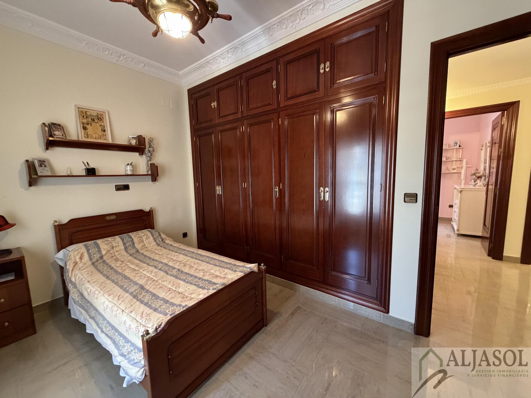 Venta de chalet en Bormujos