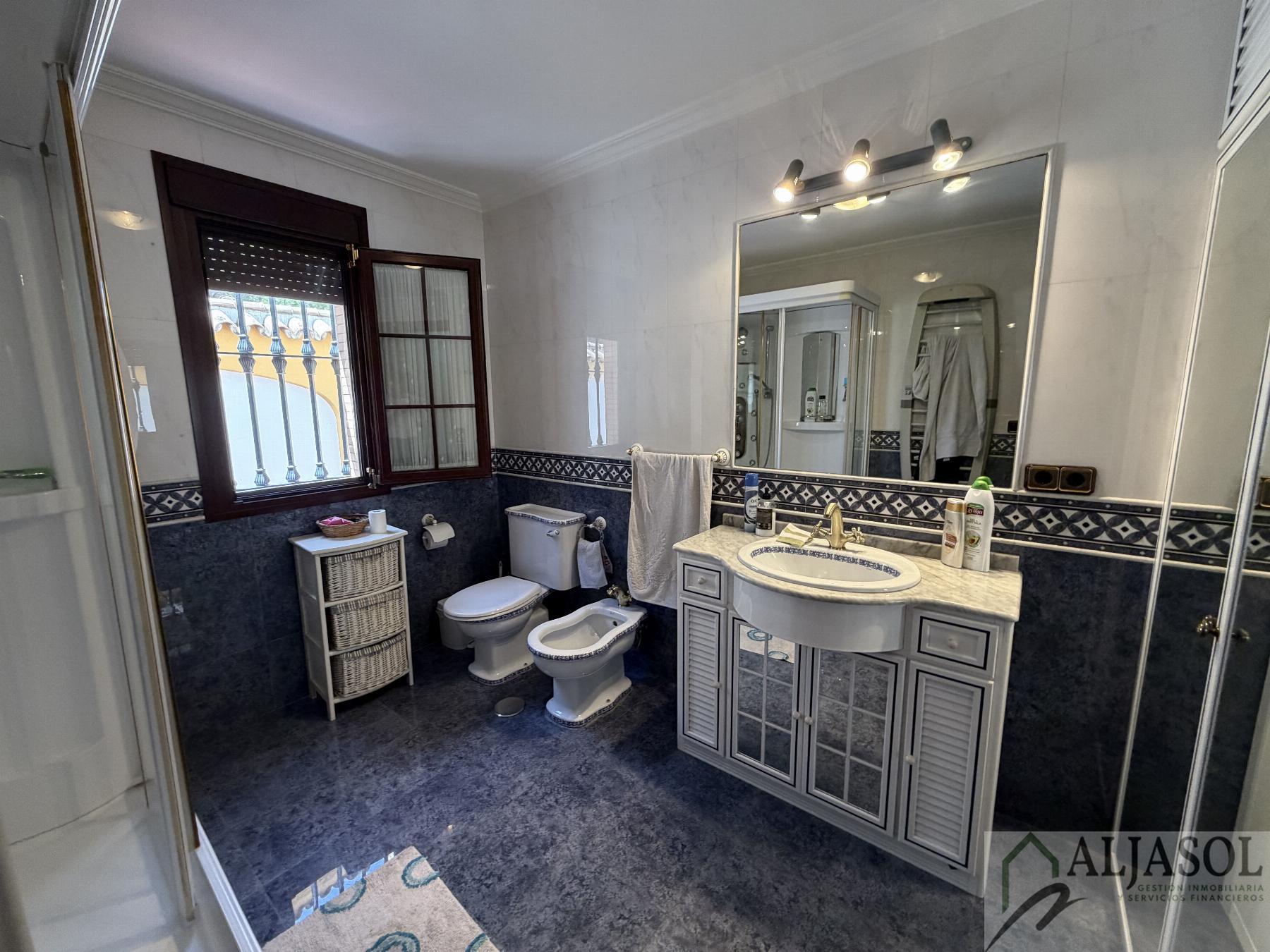 Venta de chalet en Bormujos
