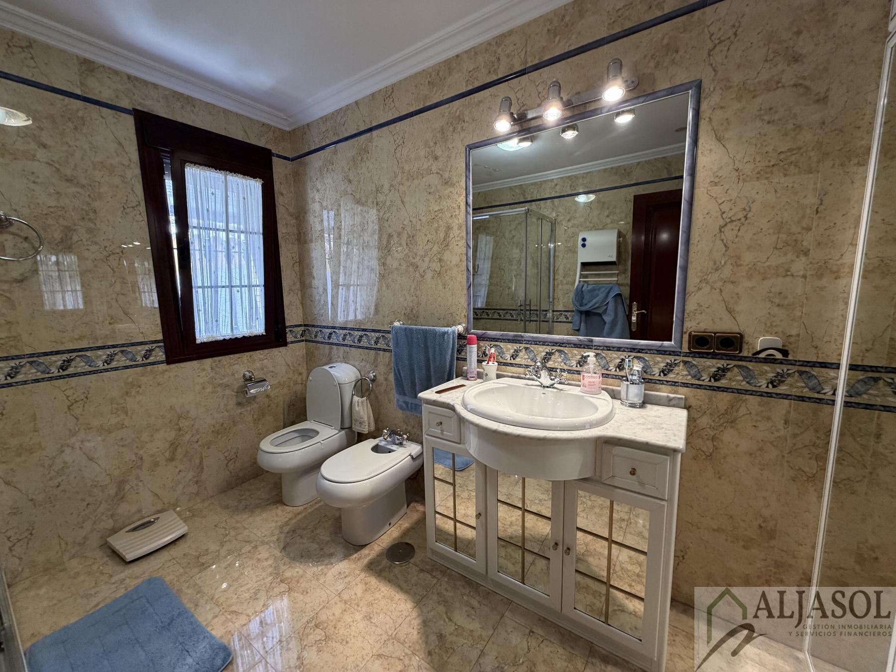 Venta de chalet en Bormujos