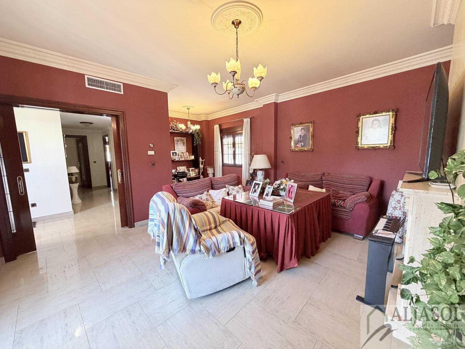 Venta de chalet en Bormujos