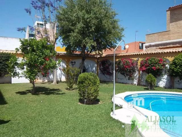 Venta de chalet en Bormujos