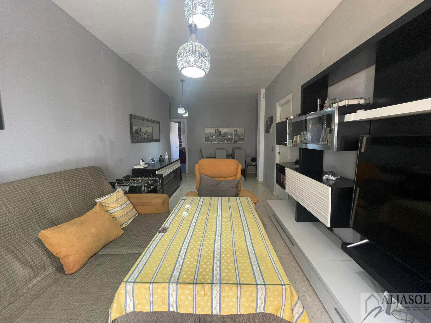 For sale of flat in Bormujos