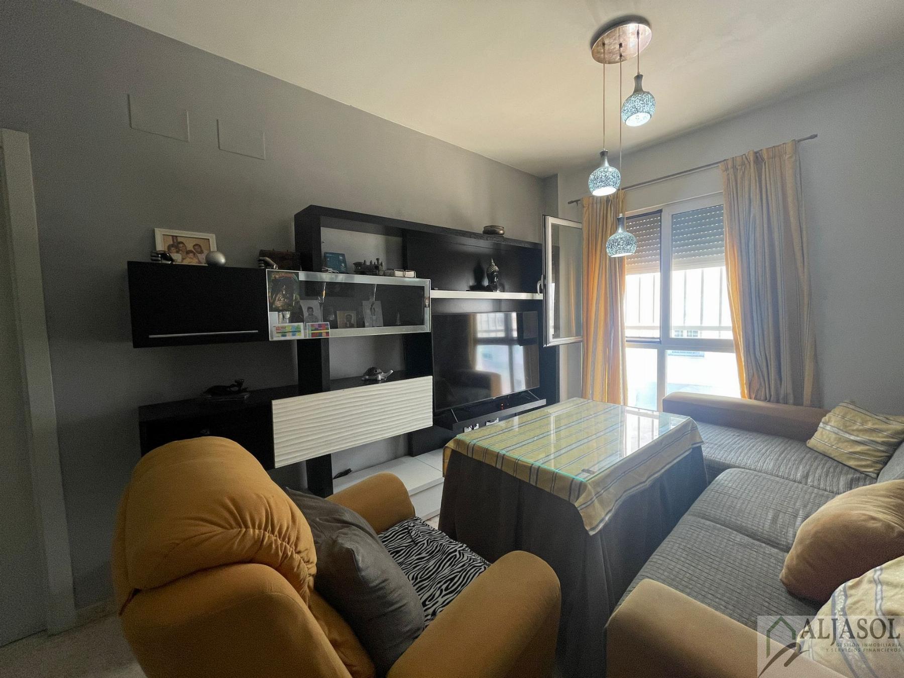 For sale of flat in Bormujos