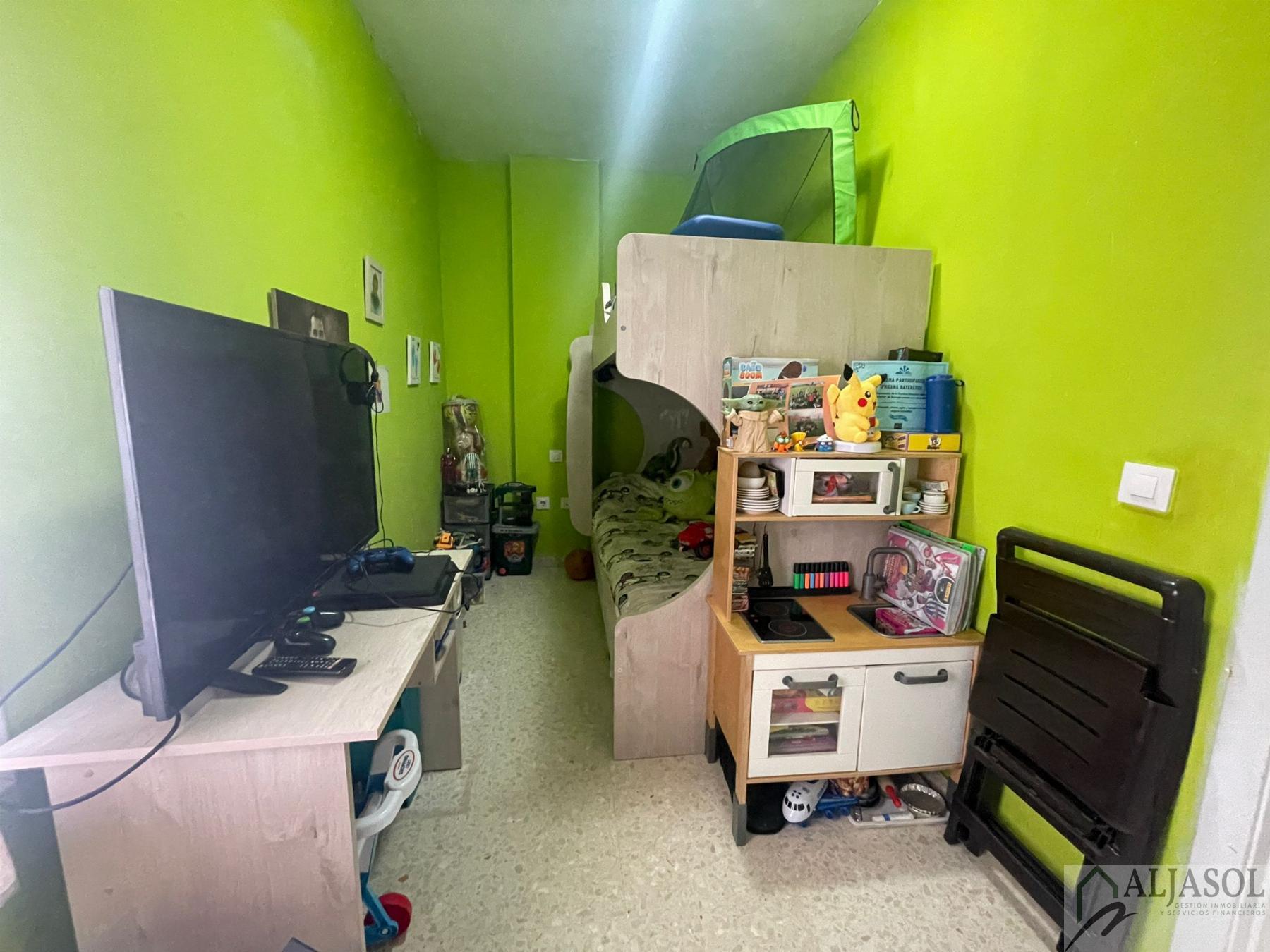 For sale of flat in Bormujos