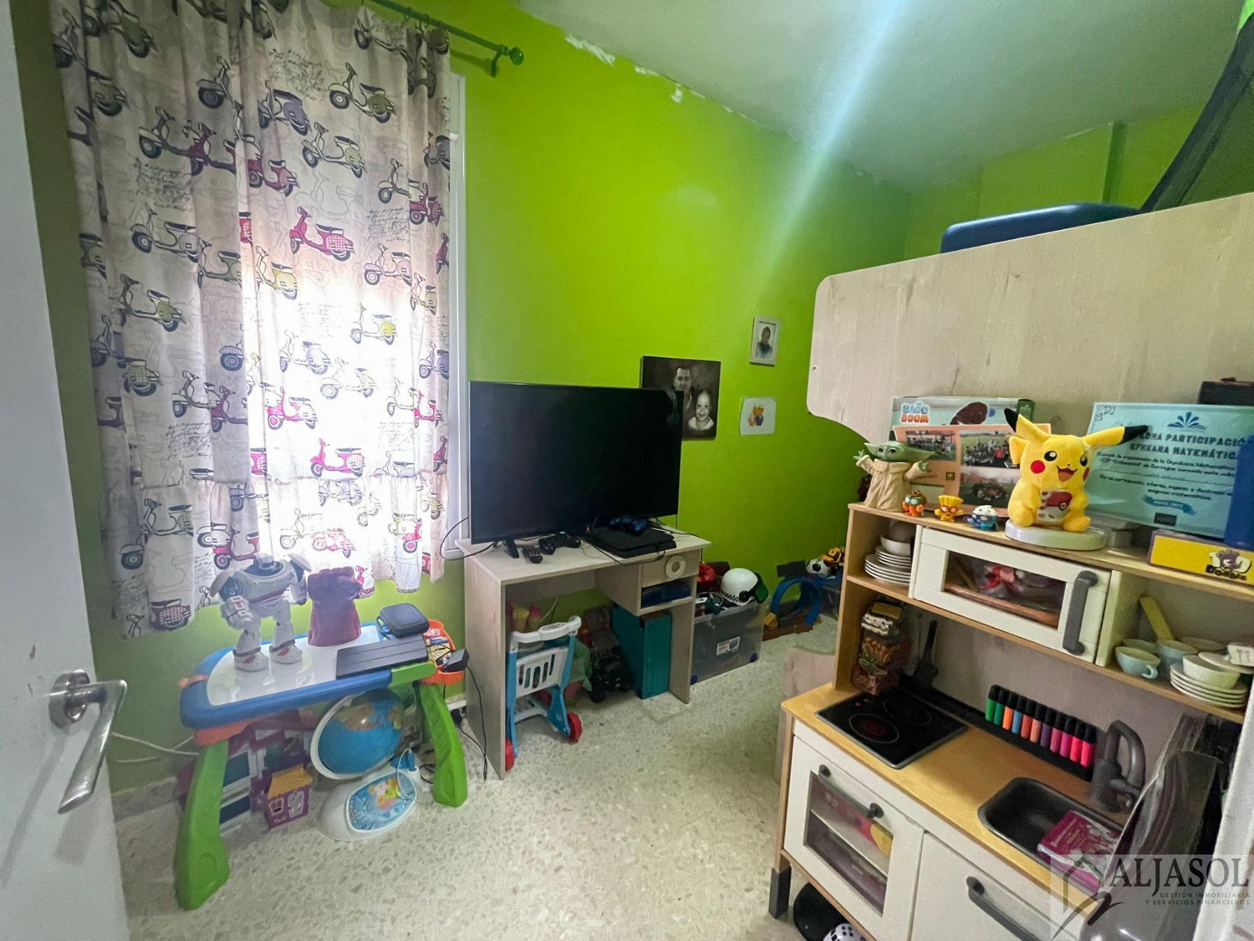 For sale of flat in Bormujos