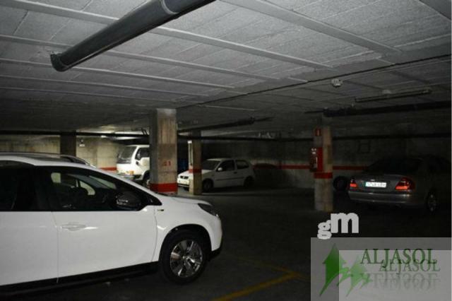 For sale of garage in Gines