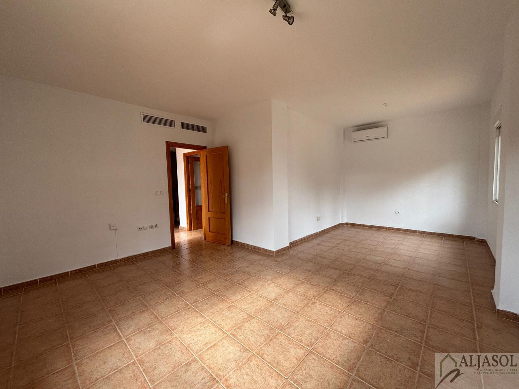 For rent of house in Bollullos de la Mitación